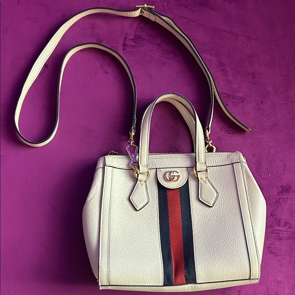 Adorable vintage Gucci Designer Handbag - Picture 1 of 8